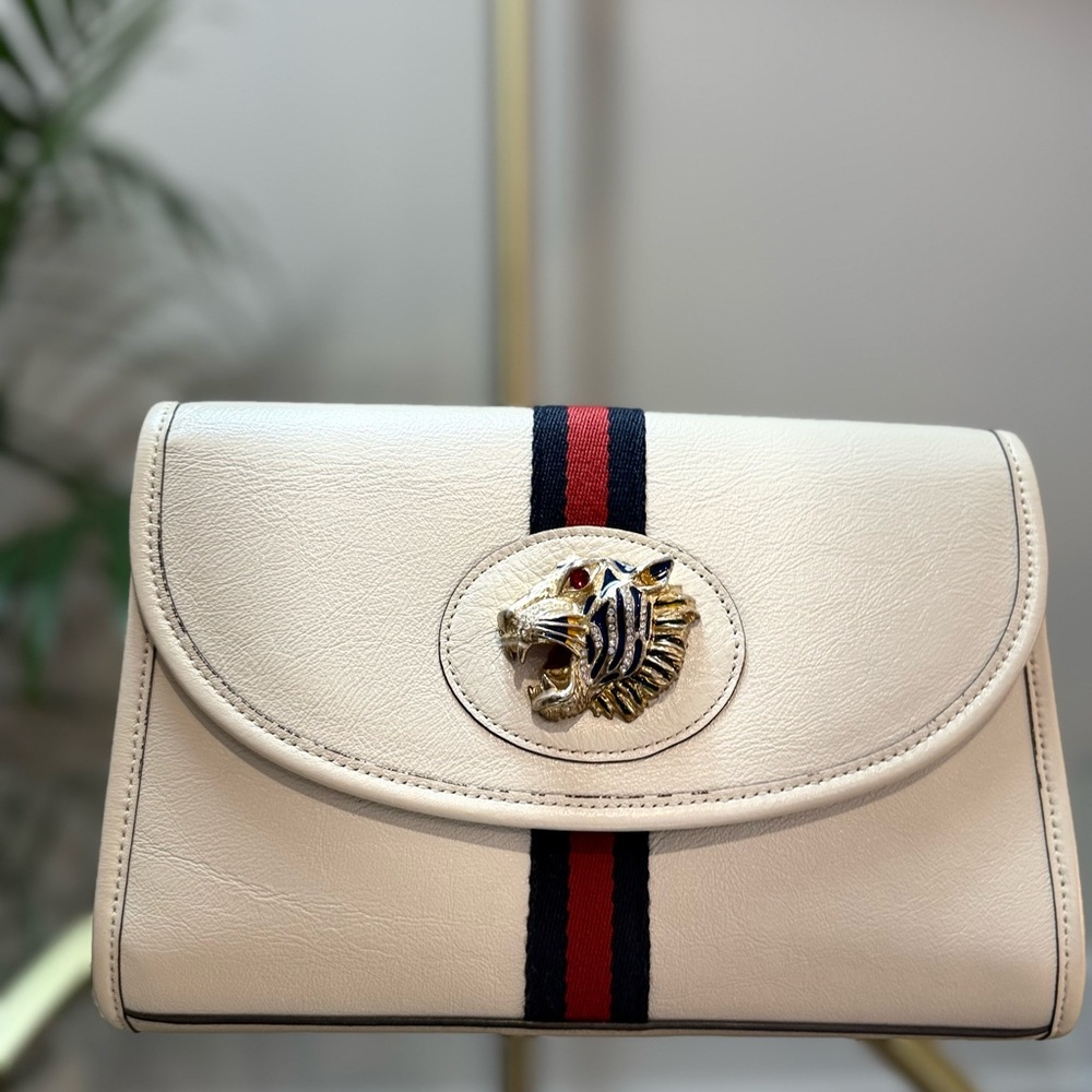 Gucci
Web Rajah Small clutch